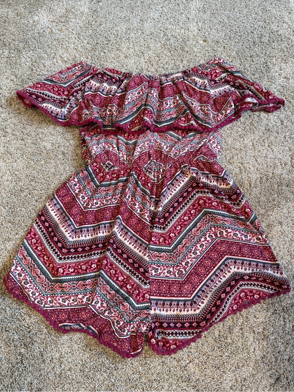 Rue21 Burgundy Printed Romper - Picture 2 of 3